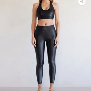 NWOT womens carbon38 Regular Rise 7/8 Legging in Takara Shine